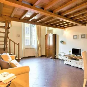  Apartamento Charming Cavour Heart Of
